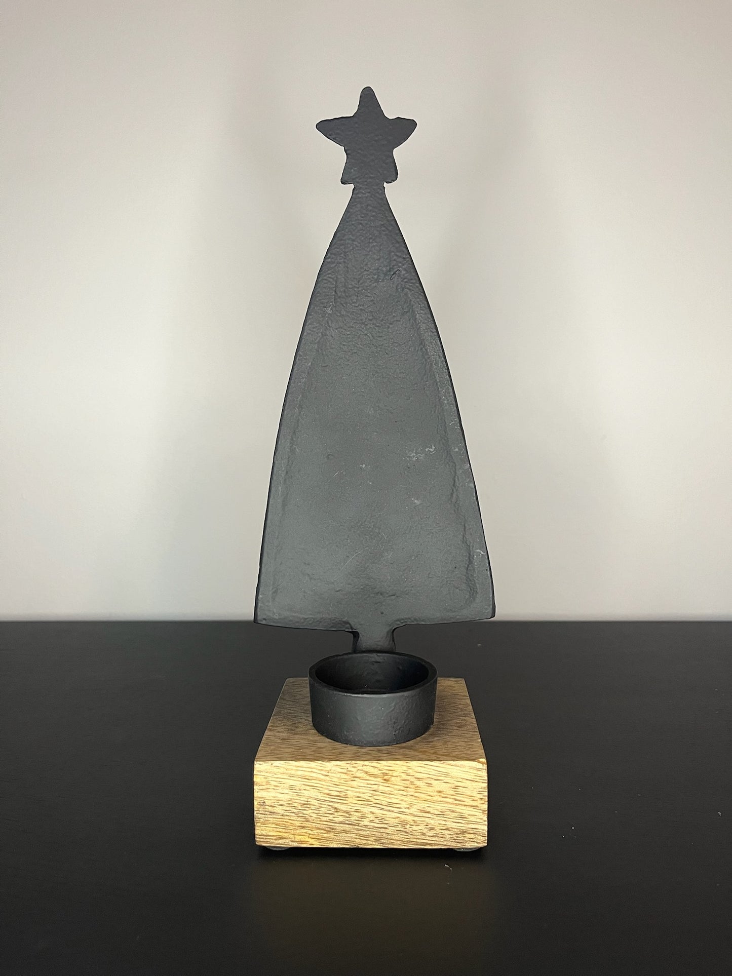 Christmas tree tealight holder black