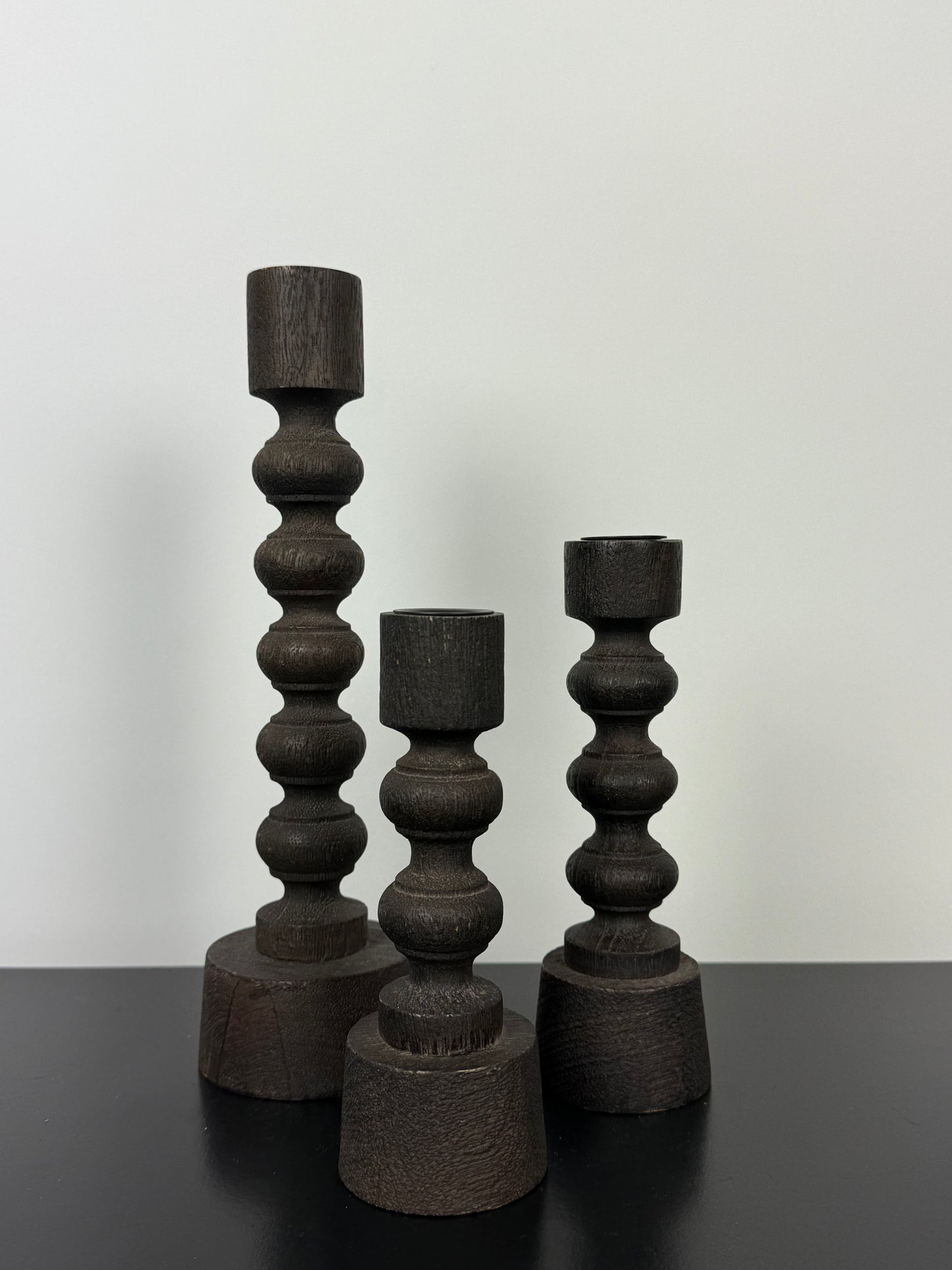 Houten kandelaar M