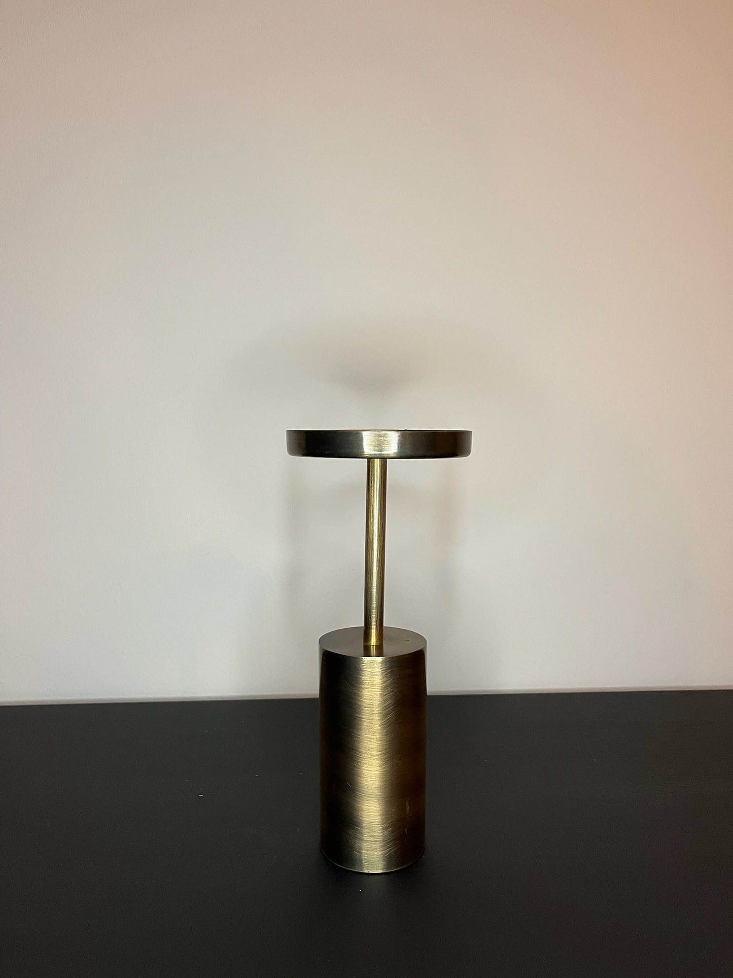 Metal candle holder