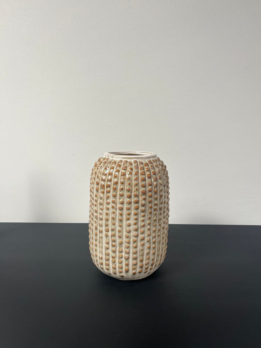 Vase spotted brown